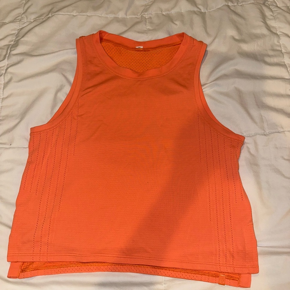 Lululemon athletic top